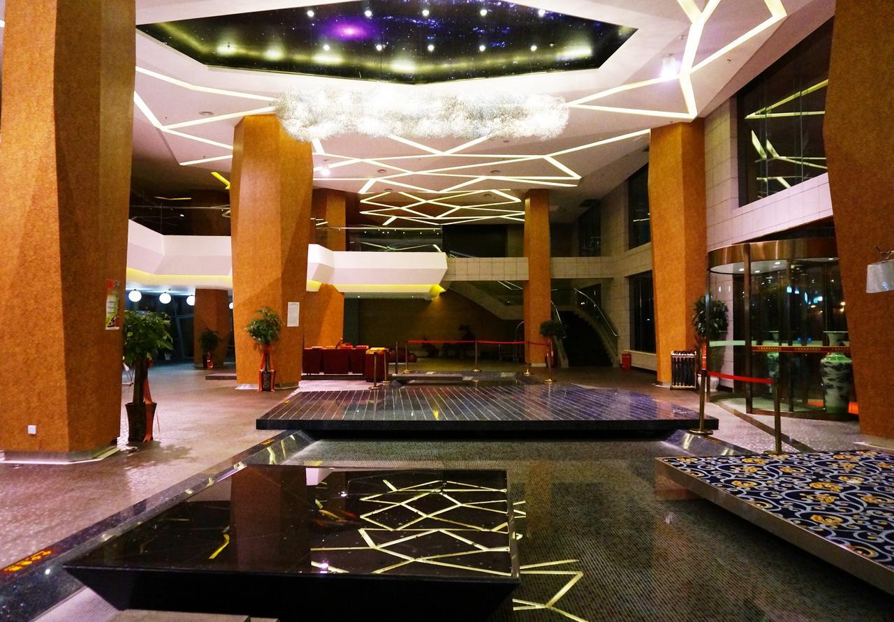 Xilaifeng Hotel 南寧 エクステリア 写真